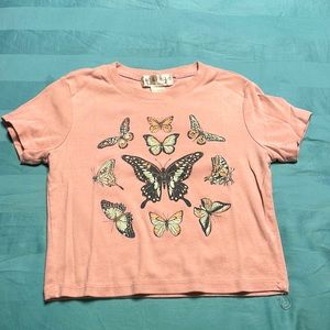 Cute top cropped a bit light baby pink